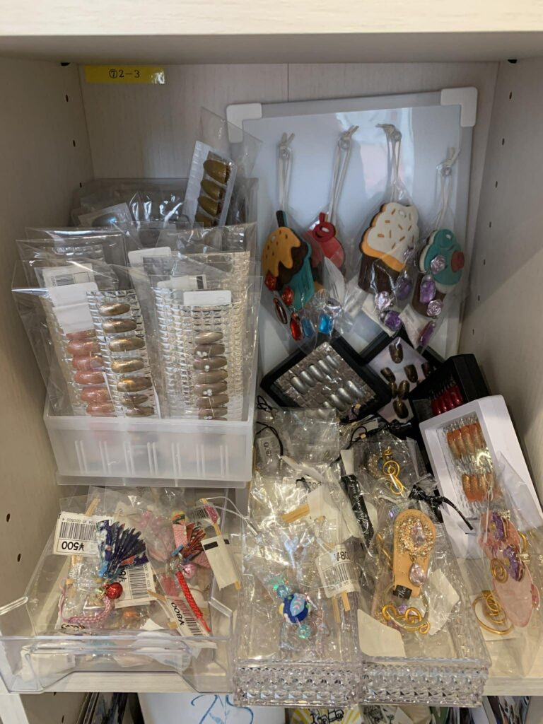 ハンドメイドネイル＆ワイヤークラフトのストラップ（i-canal base アイキャナルベース）